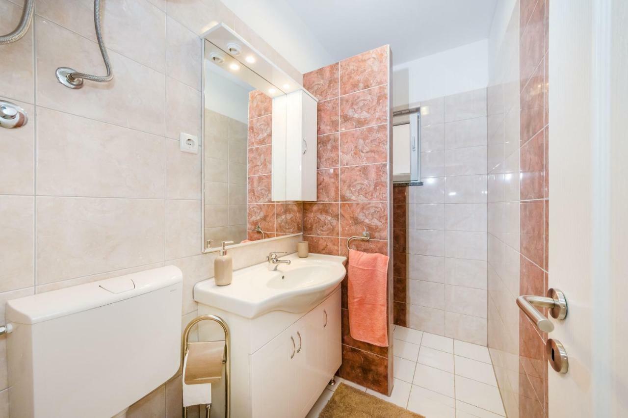 Apartman Nino Novigrad  Extérieur photo