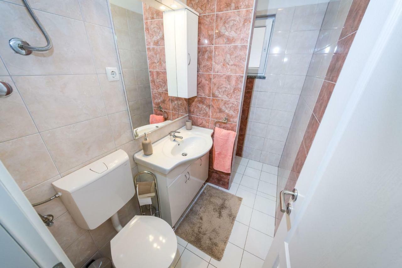 Apartman Nino Novigrad  Extérieur photo